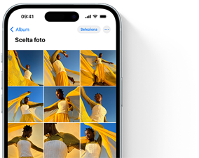 Lo schermo di un iPhone 15 con una serie di immagini di una persona che posa in pieno sole con un foulard giallo tra le mani, per evidenziare che c’è ancora più spazio per le foto